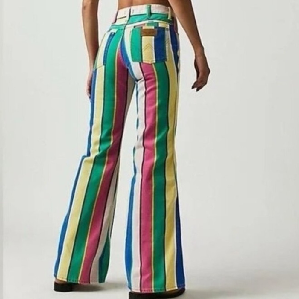 NWT Wrangler Striped Wanderer Bellbottom Jeans - Picture 3 of 4